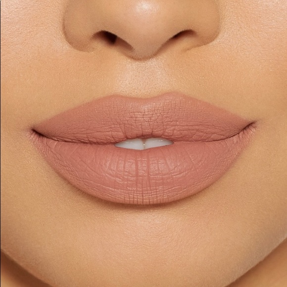 KYLIE COSMETICS ‘Exposed’ Matte Lip Kit - Picture 4 of 4
